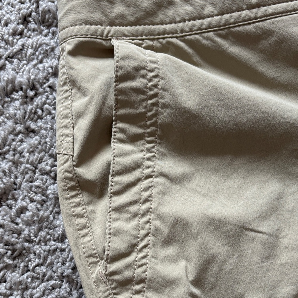 L.L. Bean Comfort Trail Khaki Zip Pocket Crop Pants - Picture 4 of 16